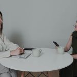 VIDEO: Însărcinată și angajată? Ce spune legea și ce NU îți spune angajatorul - interviu cu Adela Tanțău